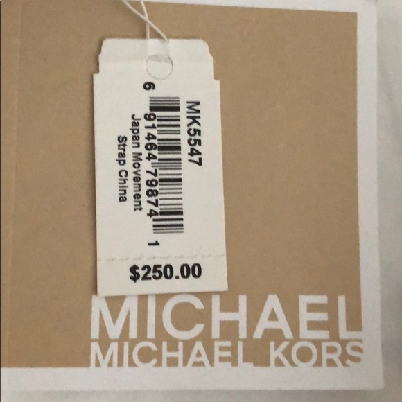 Michael Kors Watch - Picture 5 of 7